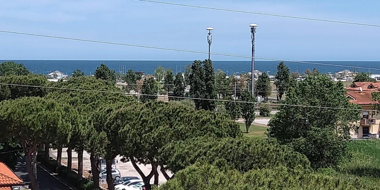 Appartamento Vista Mare Misano Adriatico Bagian luar foto